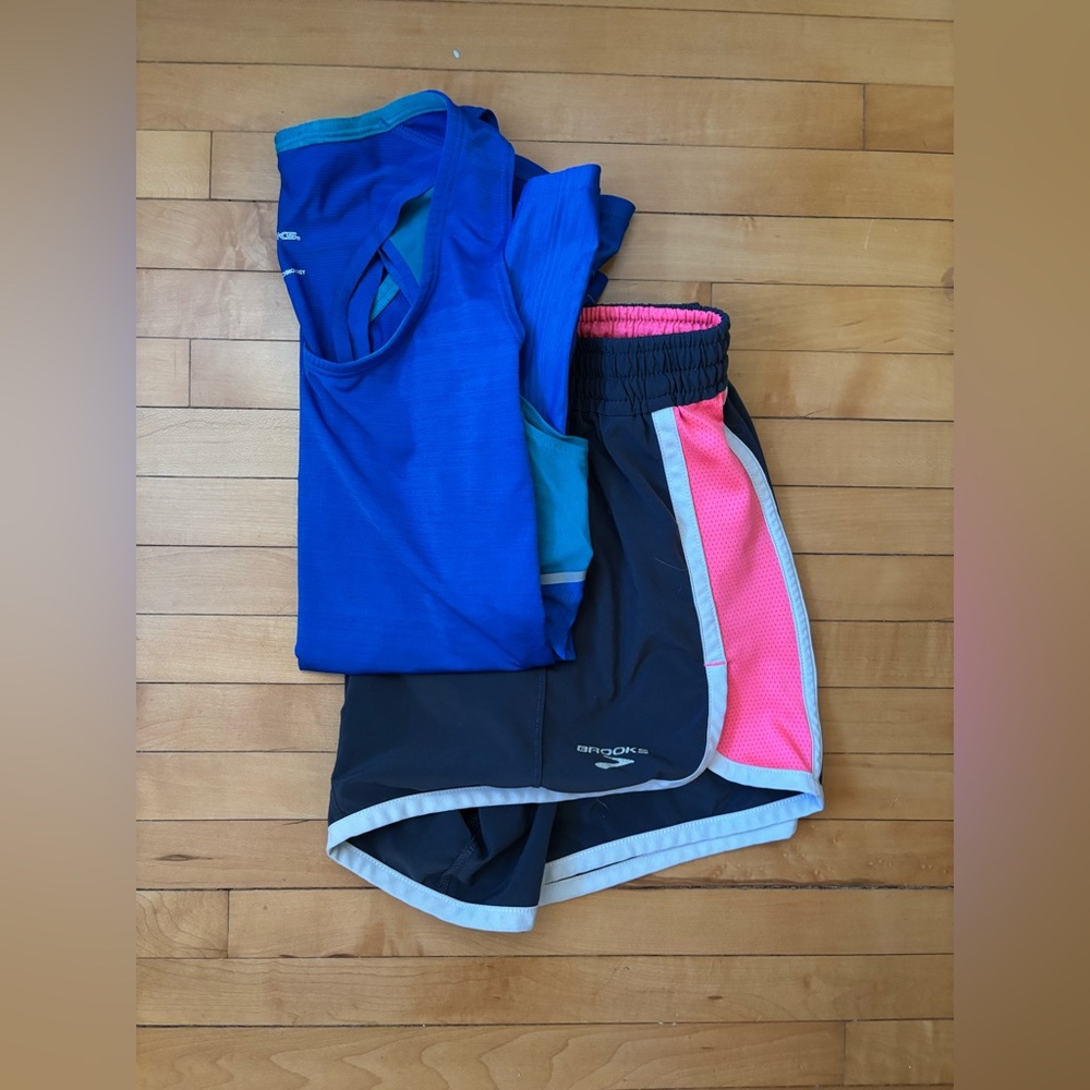 Brooks Set Tank Top Shorts Size Small